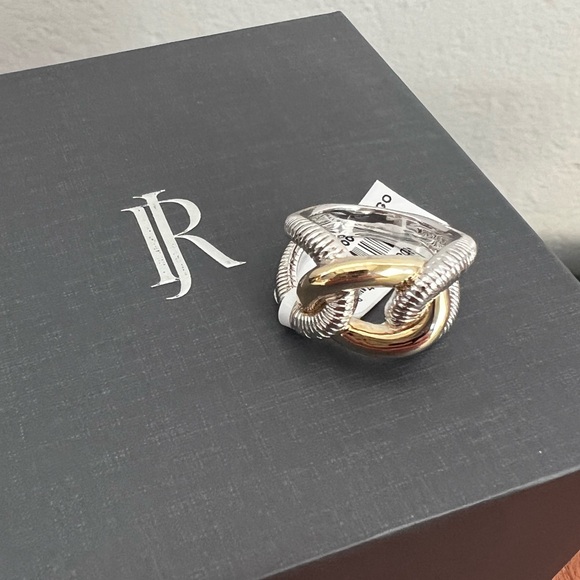 NWT Judith Ripka Fine Jewelry Interlocking Eternity Ring with 18K Gold - 6 - Picture 6 of 15